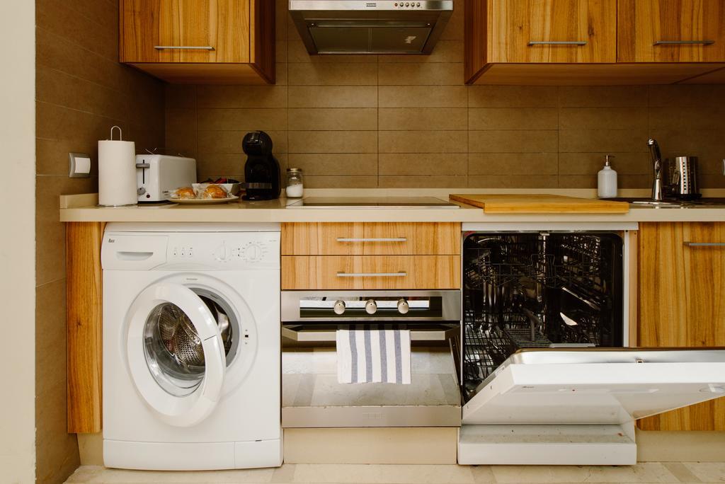 1E Azofaifo St Apartment Севилья Экстерьер фото