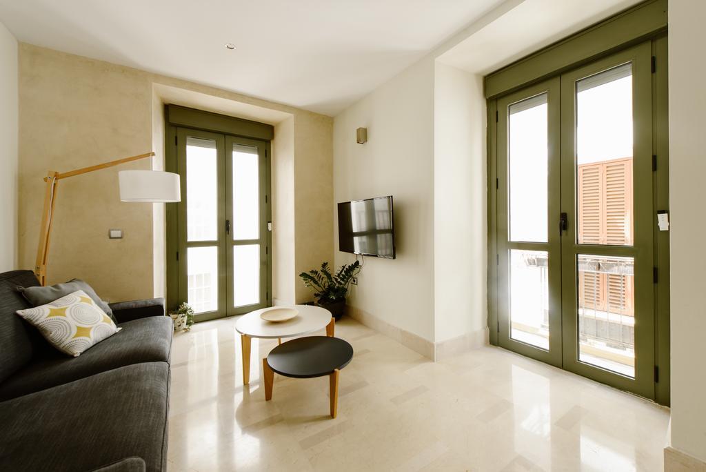 1E Azofaifo St Apartment Севилья Экстерьер фото